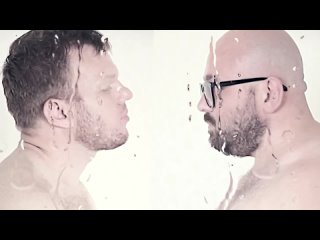 kgbears (menji) - wet fur